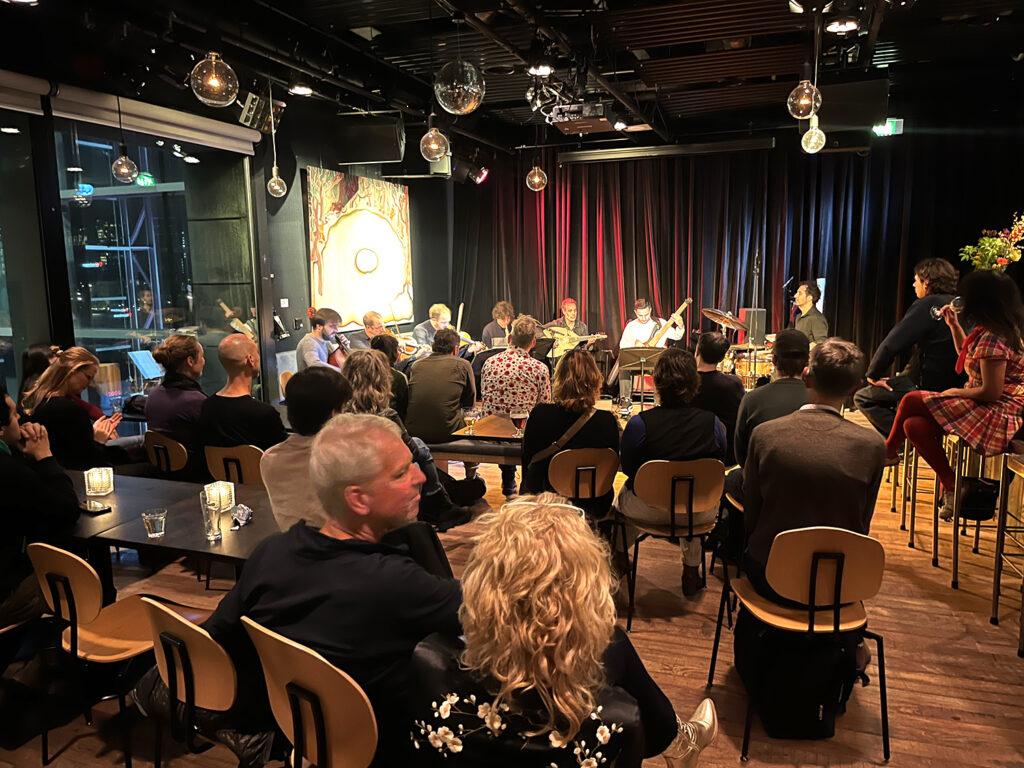 Masterclass Disorient Fusion Lab: Carried by the Wind, door Antonio Lizana & Marmoucha Orchestra, 20 oktober 2025 in het Bimhuis