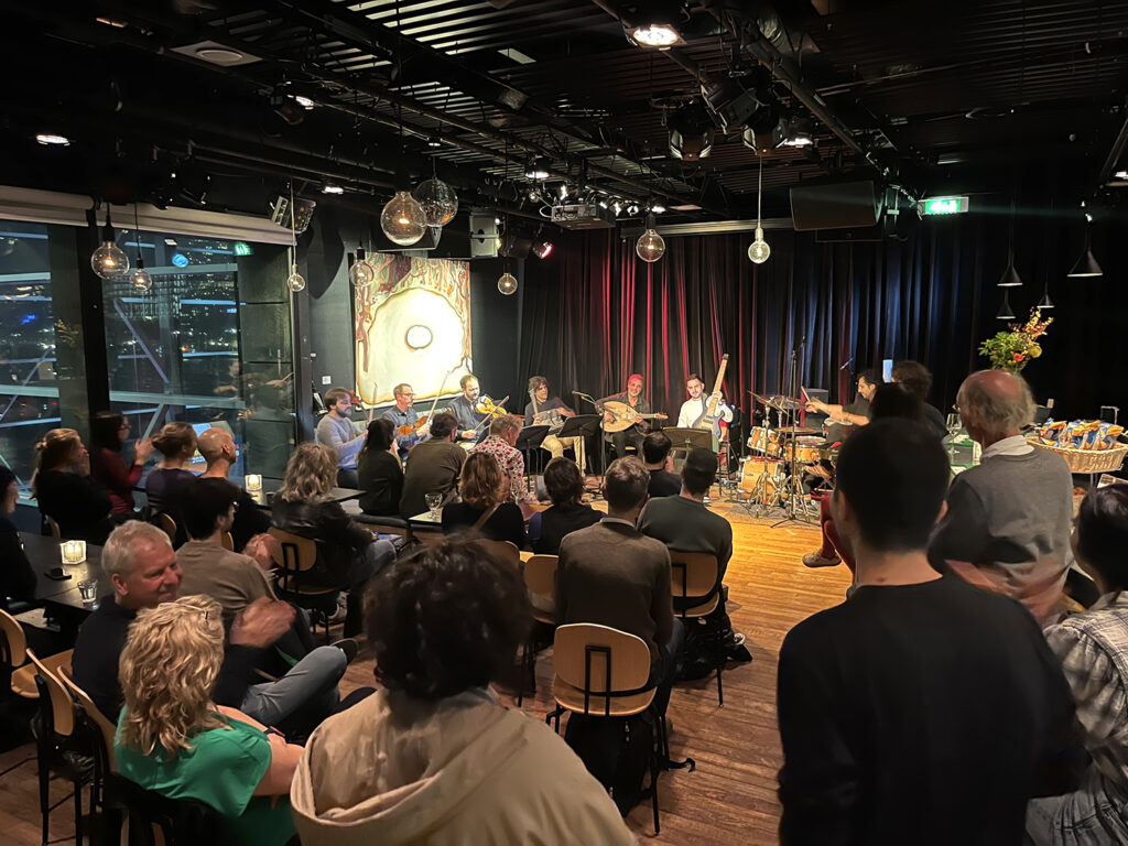 Masterclass Disorient Fusion Lab: Carried by the Wind, door Antonio Lizana & Marmoucha Orchestra, 20 oktober 2025 in het Bimhuis