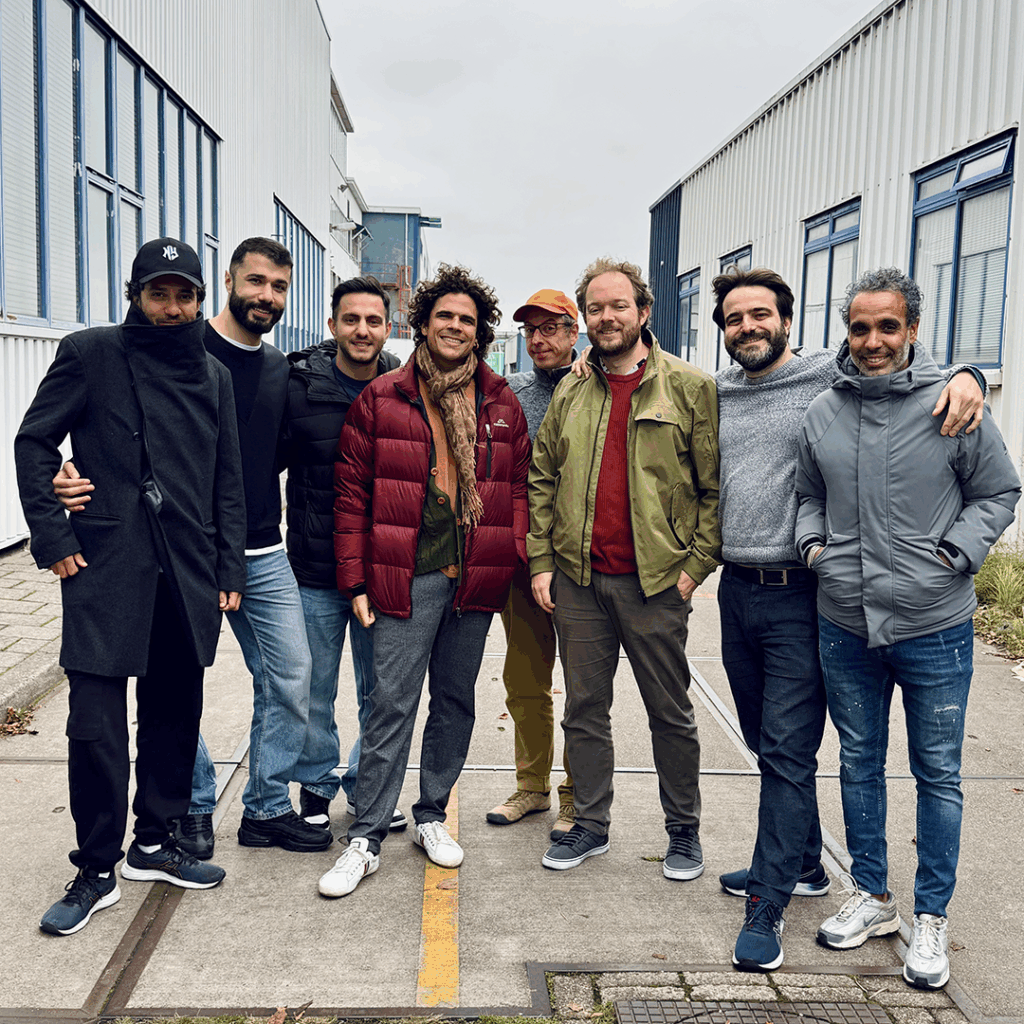 Première Carried by the Wind met Antonio Lizana en Ahmad Joudeh